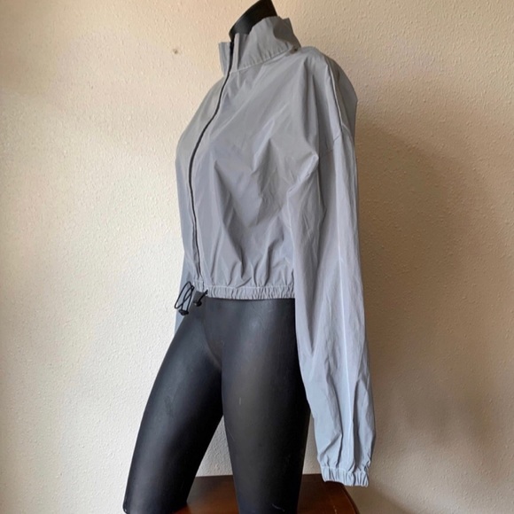 Zip up Drawstring Hem Reflective Jacket Size Large - Picture 2 of 12